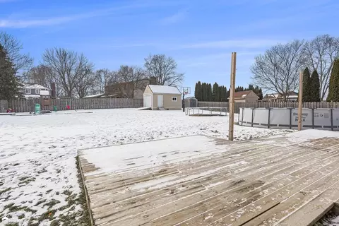 Exterior - 3133 Beechtree, Flushing, MI 48433 photo 3 of 5
