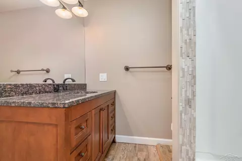 Bath - 12675 Spencer, Hemlock, MI 48626 photo 3 of 3