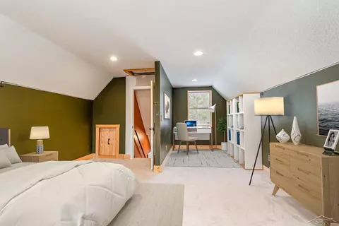 Bedroom - 12675 Spencer, Hemlock, MI 48626 photo 2 of 3