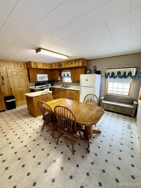 1734 Little Perch Lk, Ishpeming, MI 49849 photo 12