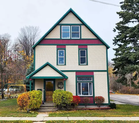 804 Champion, Marquette, MI 49855