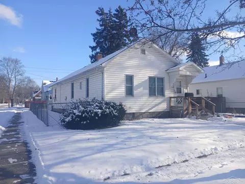 2220 N Oakley, Saginaw, MI 48602