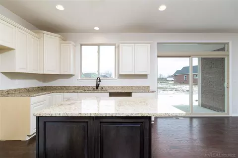 17492 Stallman, Macomb, MI 48042 photo 14