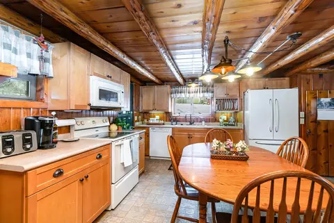 Kitchen - 2501 Pine Rdg, Lupton, MI 48635 photo 3 of 4