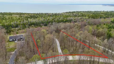 6035 W Dillexie, Manistique, MI 49854