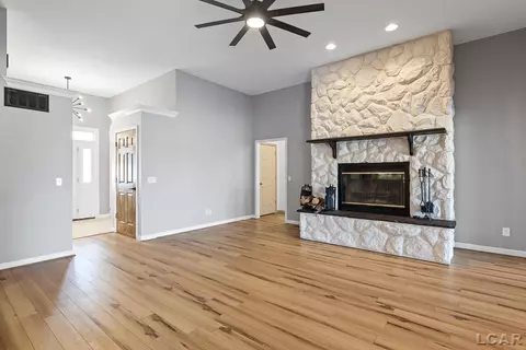 Living - 4164 Samantha, Britton, MI 49229 photo 6 of 6