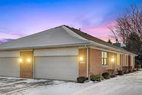 15905 Pheasant Rdg #1, Macomb, MI 48044