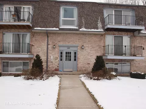 105 Provincial #10, Saginaw, MI 48638