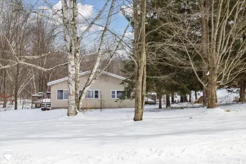 150 40th, Sears, MI 49679 photo 3
