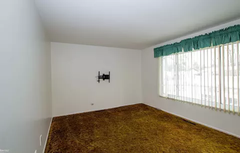 3527 Genesee, Flint, MI 48506 photo 2