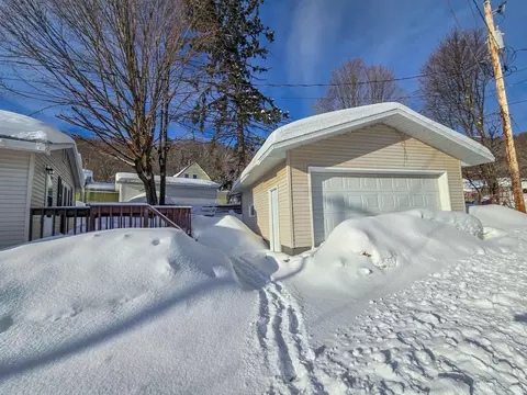 112 Pine, Munising, MI 49862 photo 31