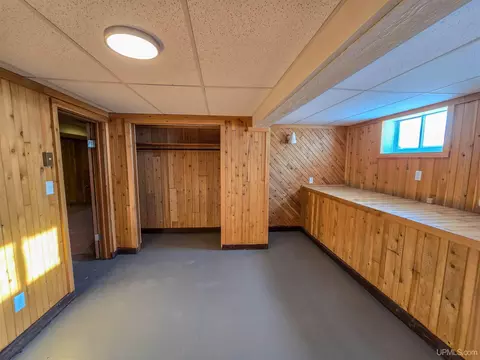 112 Pine, Munising, MI 49862 photo 24