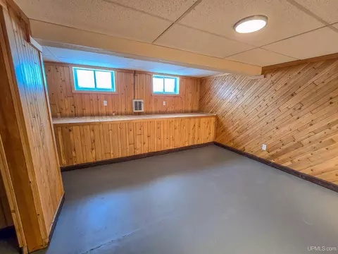 112 Pine, Munising, MI 49862 photo 23