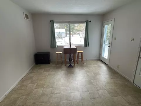 307 Fifth, Gladwin, MI 48624 photo 3