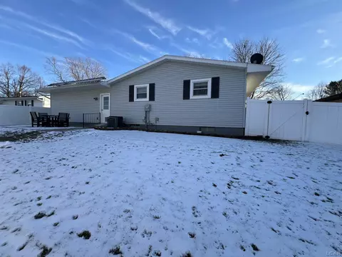 1505 Fox Run, Tecumseh, MI 49286 photo 28