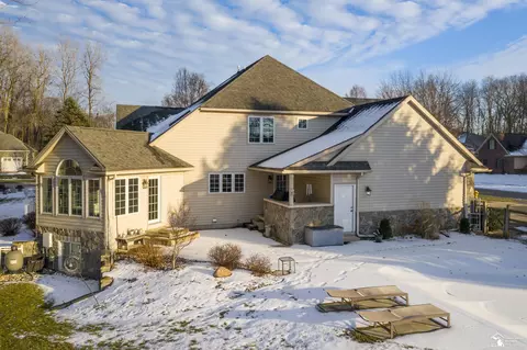 1416 Castlebury, Temperance, MI 48182 photo 4