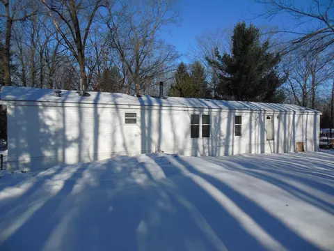 3030 Elizabeth, Harrison, MI 48625 photo 4