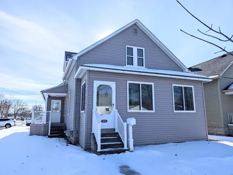 1906 18th, Bay City, MI 48708