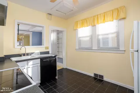 589 Neff, Grosse Pointe, MI 48230 photo 13