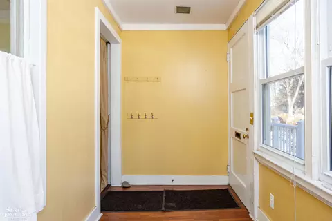 589 Neff, Grosse Pointe, MI 48230 photo 5