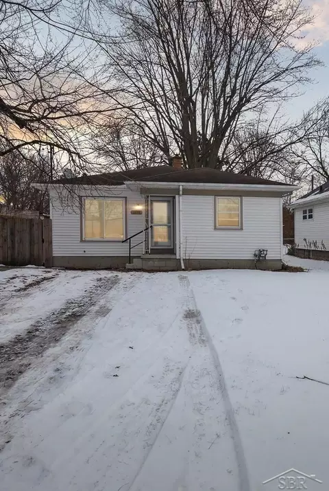 1204 S Wheeler, Saginaw, MI 48602