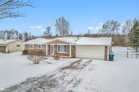 Exterior - 5092 Mobile, Flint, MI 48507 photo 3 of 6
