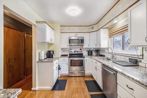 Kitchen - 5092 Mobile, Flint, MI 48507 photo 2 of 3