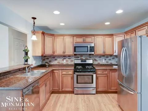 Kitchen - 1107 Beth, Algonac, MI 48001 photo 2 of 5