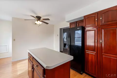 Kitchen - 1006 Willow, Tecumseh, MI 49286 photo 6 of 8