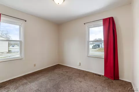 Bedroom - 1006 Willow, Tecumseh, MI 49286 photo 3 of 5