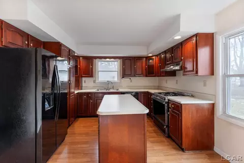 Kitchen - 1006 Willow, Tecumseh, MI 49286 photo 2 of 8