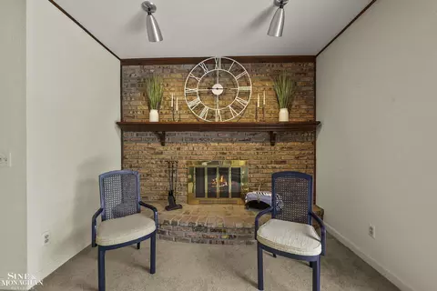 1223 Grayton, Grosse Pointe Park, MI 48230 photo 11