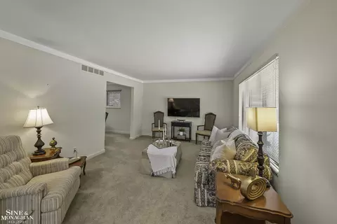 1223 Grayton, Grosse Pointe Park, MI 48230 photo 3