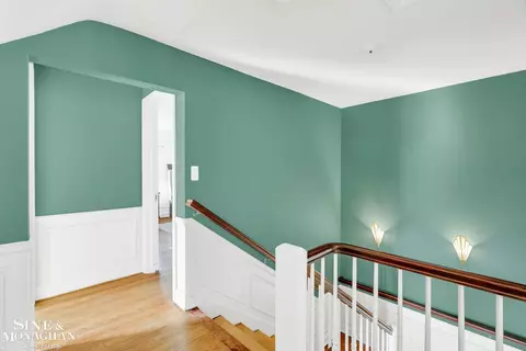 Entry Way - 961 N Riverside, Saint Clair, MI 48079 photo 5 of 5