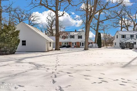 Exterior - 961 N Riverside, Saint Clair, MI 48079 photo 7 of 8