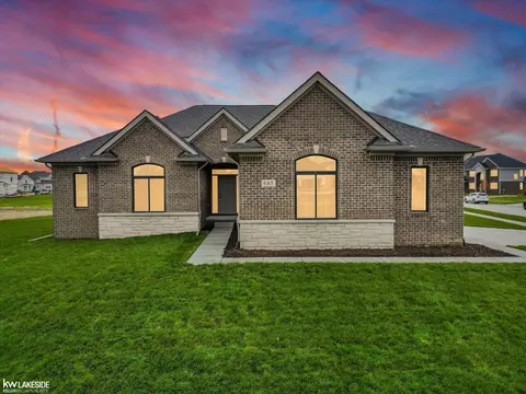 685 Marlayna #42, Oxford, MI 48371