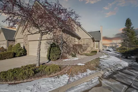 14898 Stoney Brk, Shelby Township, MI 48315