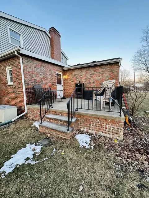 Exterior - 4775 Hooks Ml, Adrian, MI 49221 photo 3 of 4