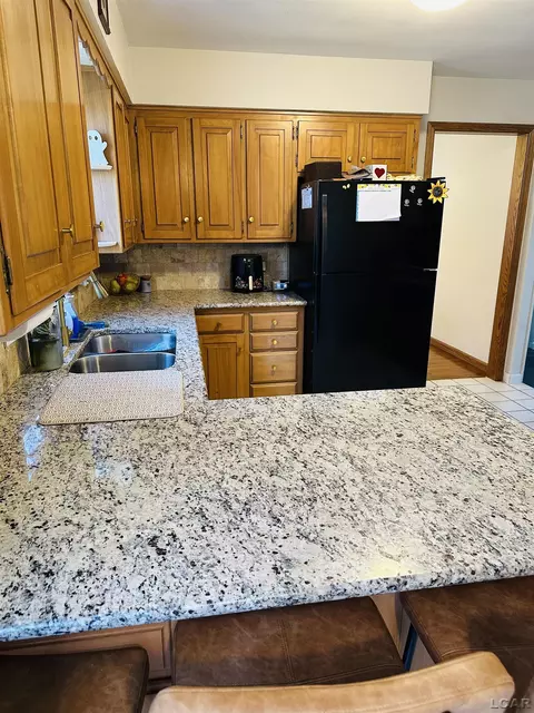 Kitchen - 4775 Hooks Ml, Adrian, MI 49221 photo 1 of 4