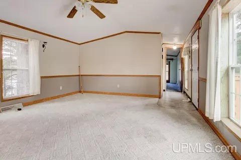 Living - n2705 River Drive, Wallace, MI 49893 photo 2 of 4