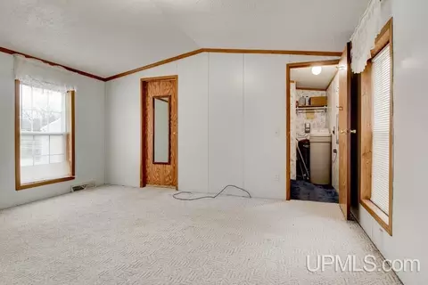 Bedroom - n2705 River Drive, Wallace, MI 49893 photo 2 of 7