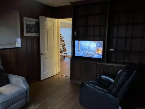 1050 Harvard, Grosse Pointe, MI 48230 photo 14