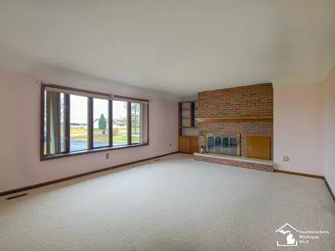 10377 Grafton, Carleton, MI 48117 photo 12