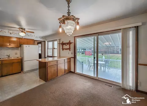 10377 Grafton, Carleton, MI 48117 photo 14