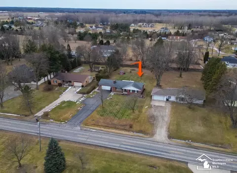 10377 Grafton, Carleton, MI 48117 photo 4