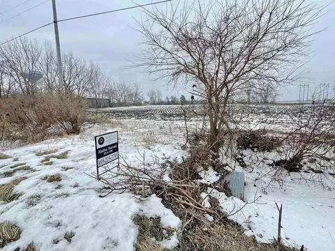 410 E Ctr, Essexville, MI 48732
