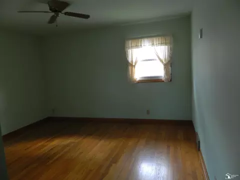 652 Godfroy, Monroe, MI 48162 photo 10