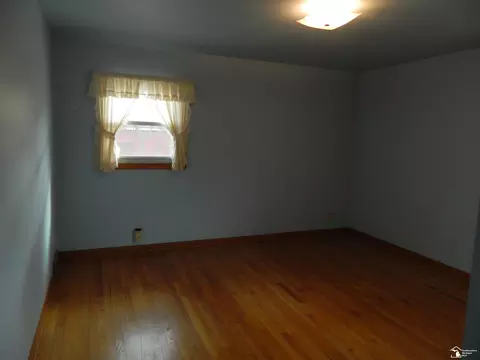 652 Godfroy, Monroe, MI 48162 photo 9