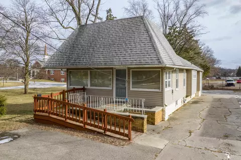 9134 Lewis, Temperance, MI 48182 photo 2