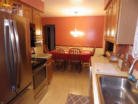 Kitchen - 25828 Pine Vw, Warren, MI 48091 photo 1 of 2